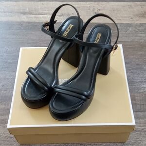 Michael Kors Women's Sandals-NEW